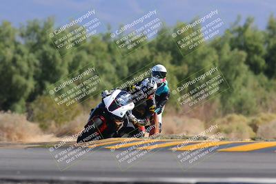 media/Nov-06-2022-SoCal Trackdays (Sun) [[208d2ccc26]]/Turn 7 Set 1 (1050am)/